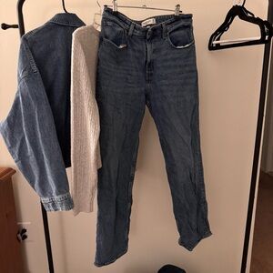 Abercrombie & Fitch 90s relaxed Jean high rise curve love